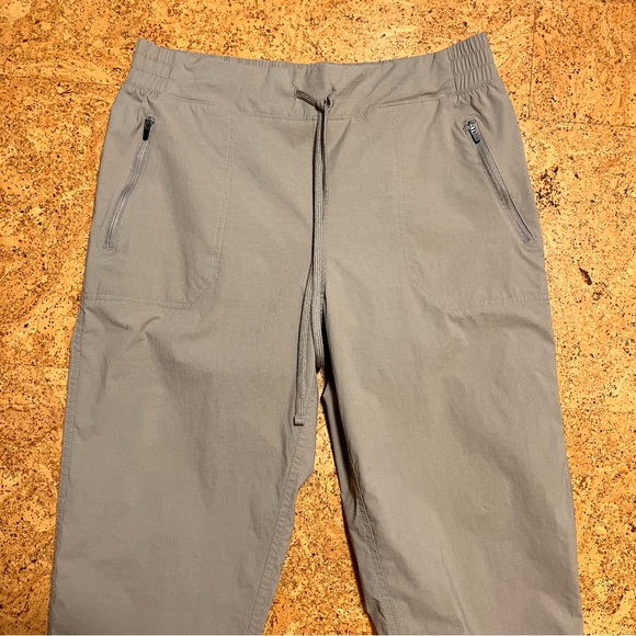Eddie Bauer Outdoor Hiking Ripstop Capri Tan Pants Sz M - Picture 5 of 12
